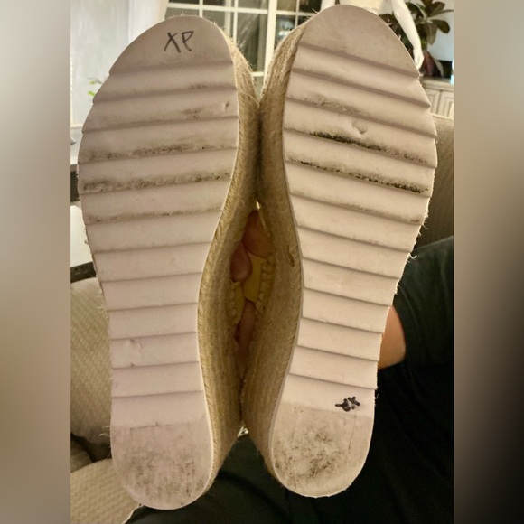 Marc Fisher LTD Robyn Espadrille Sandal Yellow Suede Juke Wedge Platform Size 9 - Picture 13 of 13